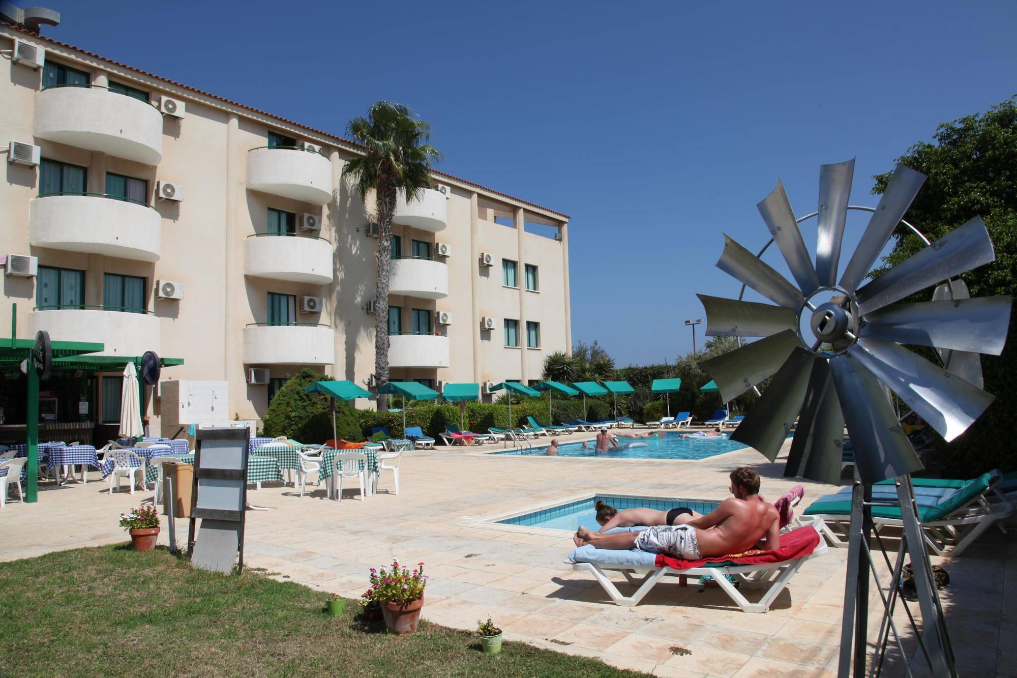 Mandalena Hotel Apartments Protaras Exterior photo